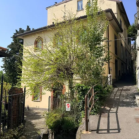 公寓 Front View On Viale Geno *