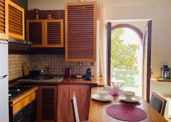 Apartamento Front View On Viale Geno