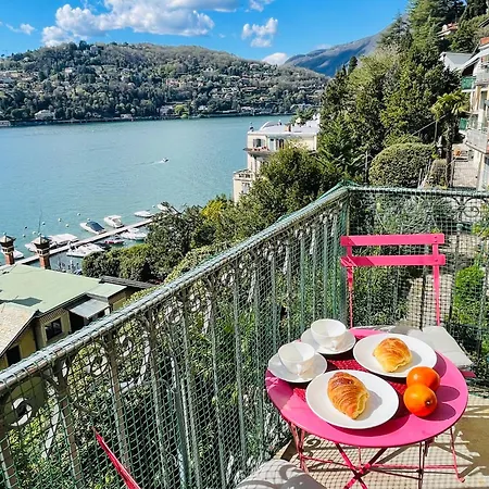 Front View On Viale Geno Апартаменты Комо