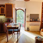 Apartamento Front View On Viale Geno Como