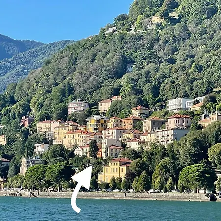 Daire Front View On Viale Geno *